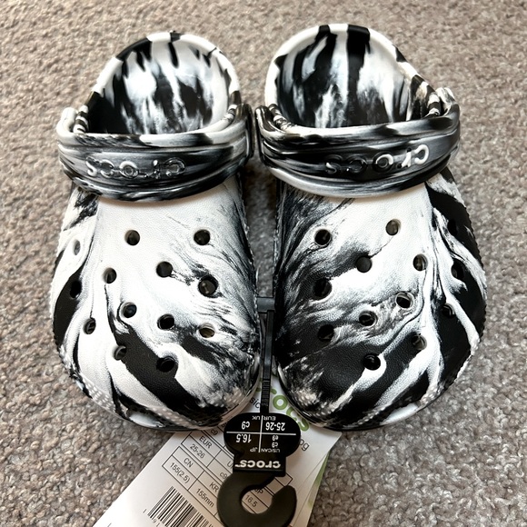 Unisex Kids CROCS Black/White Marbled Size C9 - Picture 1 of 4